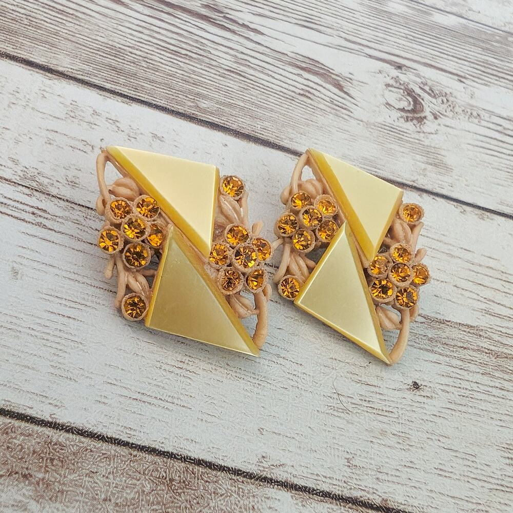Vintage Clip On Earrings - Very Unusual Statement Earrings - 1 & 3/8" - Picture 2 of 6